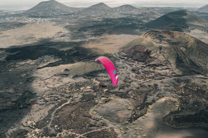 Artik 7 P Niviuk Paragliders 21